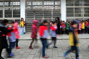 世体：由夏奇拉和巴萨共同资助的一所教育中心在哥伦比亚落成
